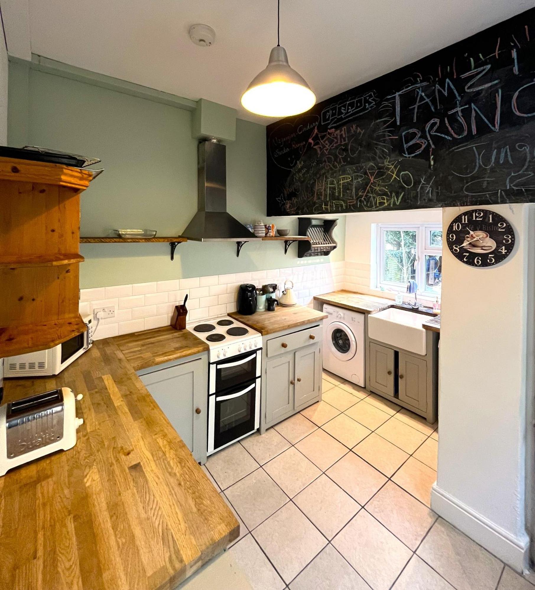 Charming Cottage Retreat With Garden - Sleeps 12 Bristol Eksteriør bilde