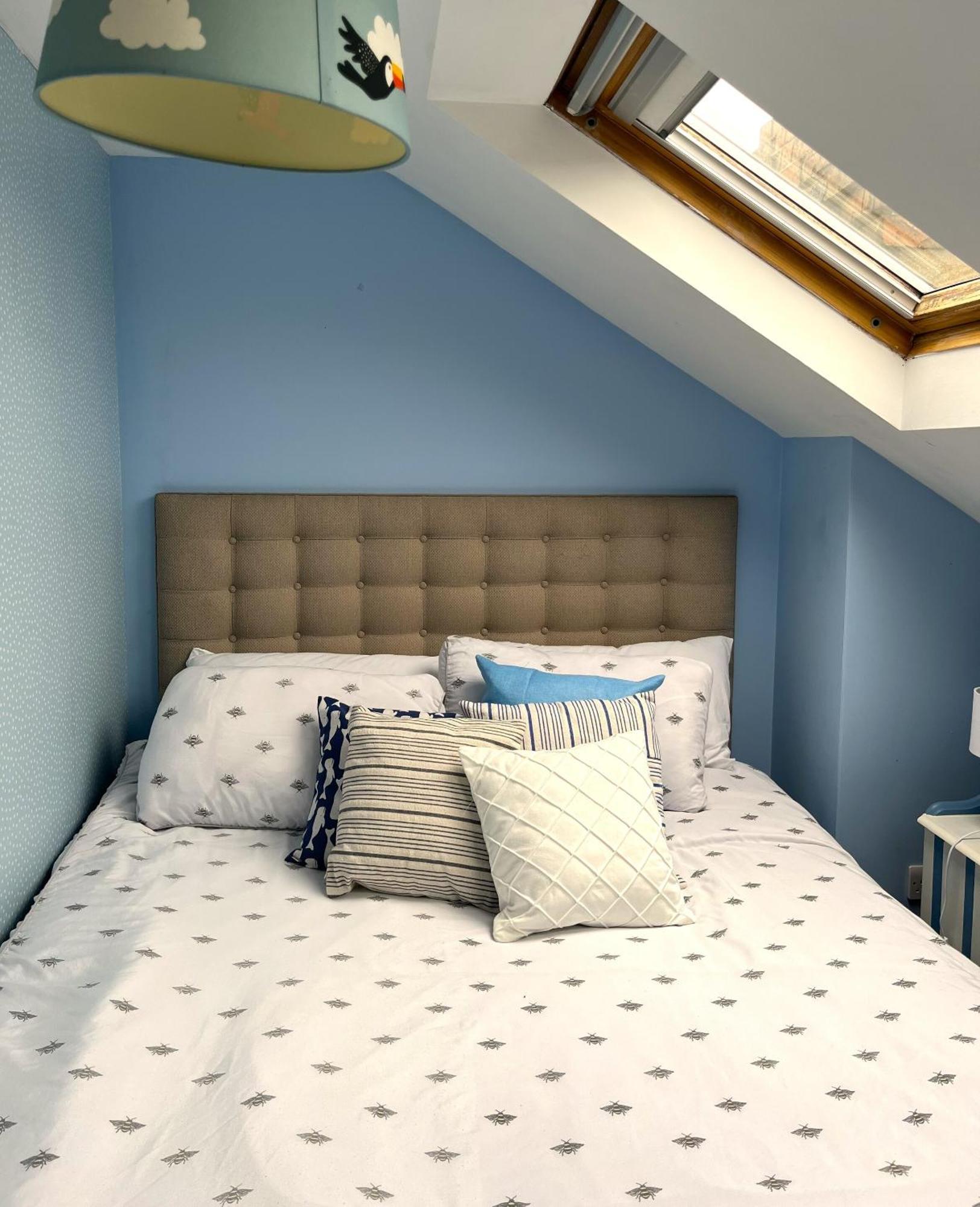 Charming Cottage Retreat With Garden - Sleeps 12 Bristol Eksteriør bilde