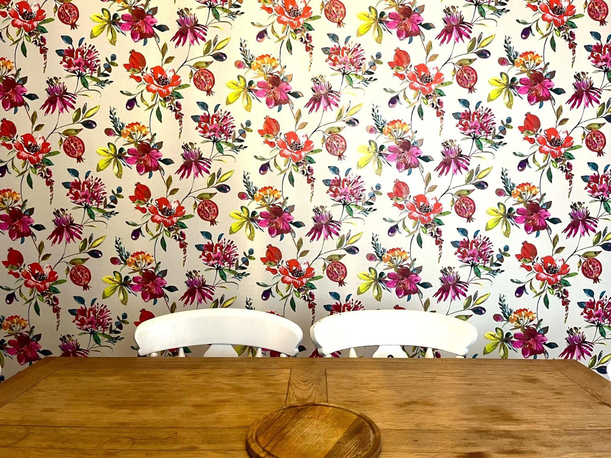 Charming Cottage Retreat With Garden - Sleeps 12 Bristol Eksteriør bilde